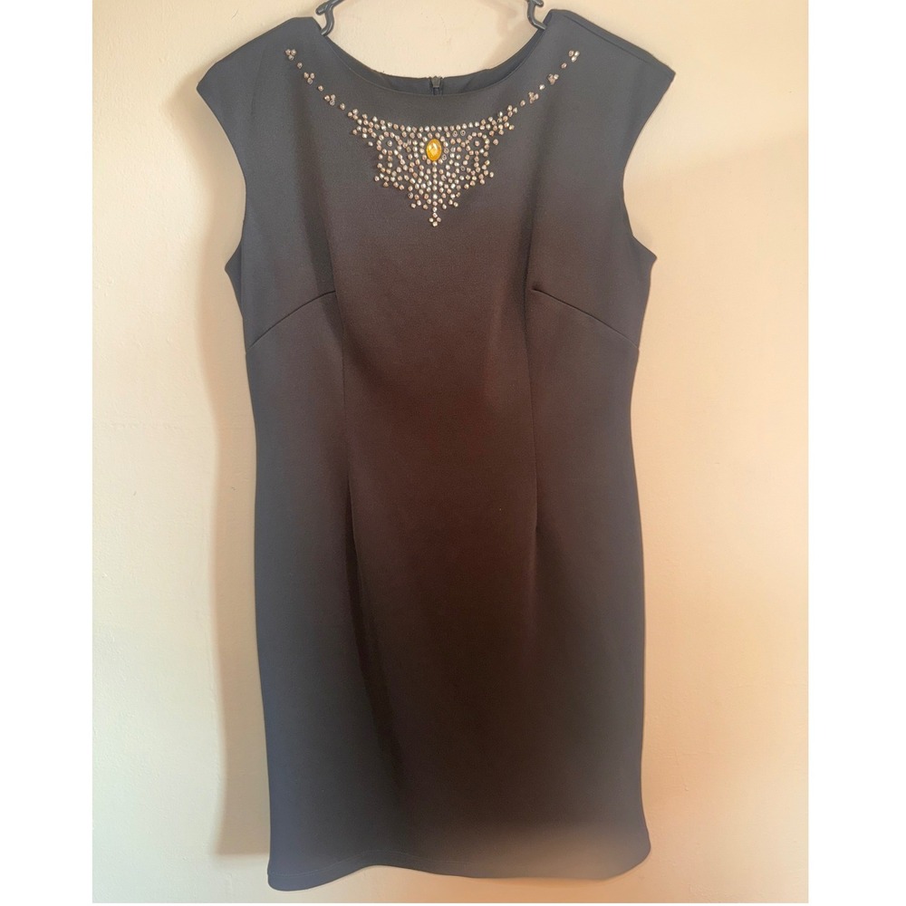 Madison Leigh Black Sheath Dress Studded Jewel Neck Sleeveless Size 10 Cocktail